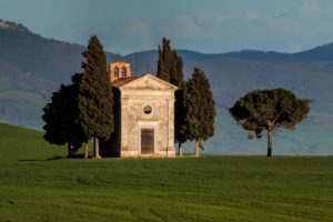 nella foto: Cappella della Madonna di Vitaleta 